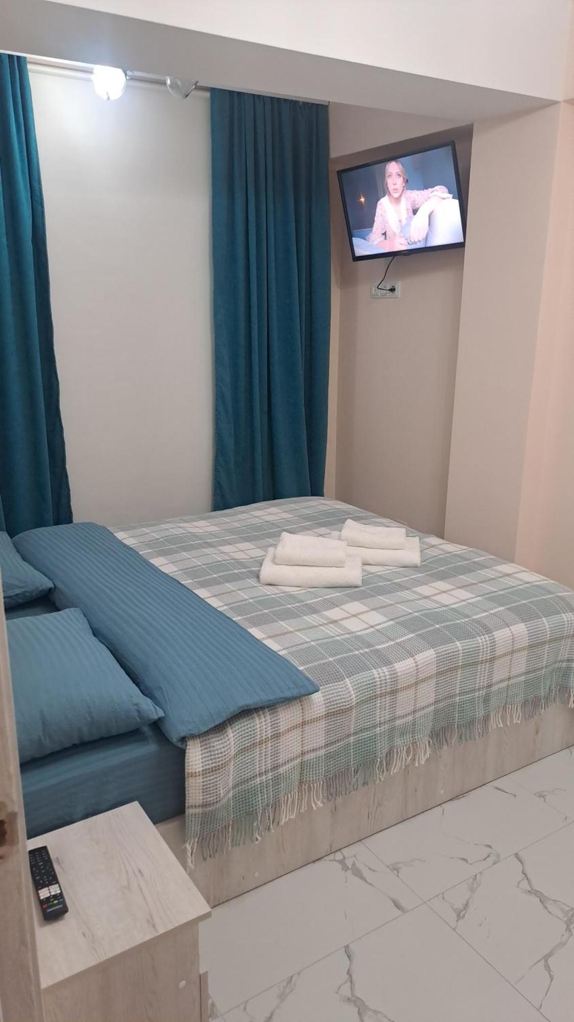 Аэропорт Апартаменты 24&24 Chisinau Room photo